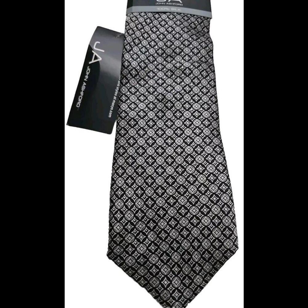 J. Ashford Tie Made For Macys 100% SILK Black Silver Foil Circle Tie 57inX3.25in